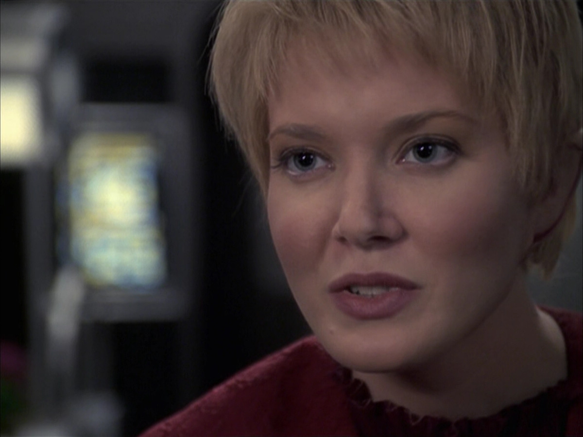extant_StarTrek_VOY_6x23-Fury_02769.jpg
