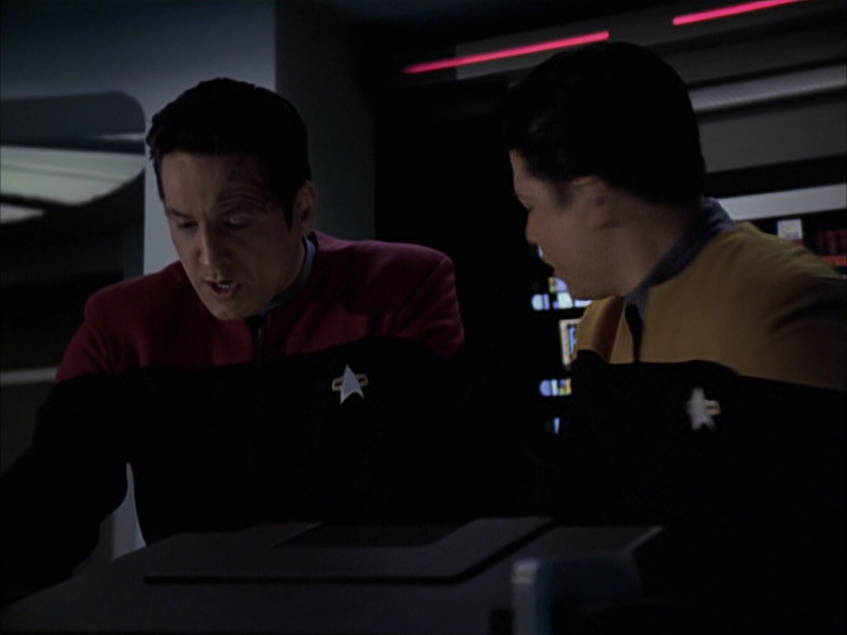 extant_StarTrek_VOY_6x23-Fury_02792.jpg