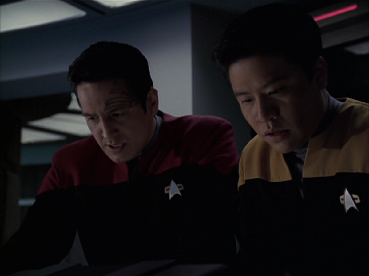 extant_StarTrek_VOY_6x23-Fury_02796.jpg