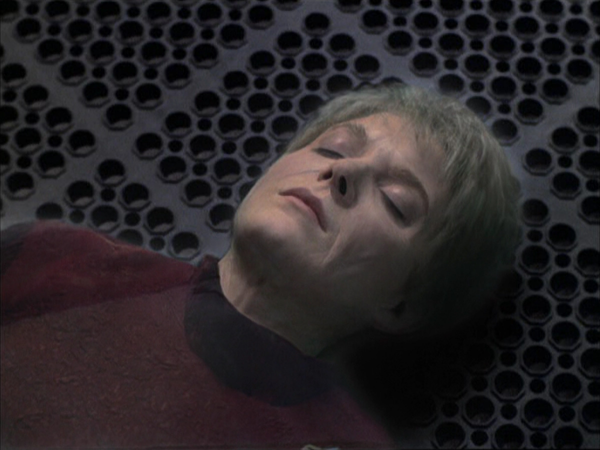 extant_StarTrek_VOY_6x23-Fury_02886.jpg