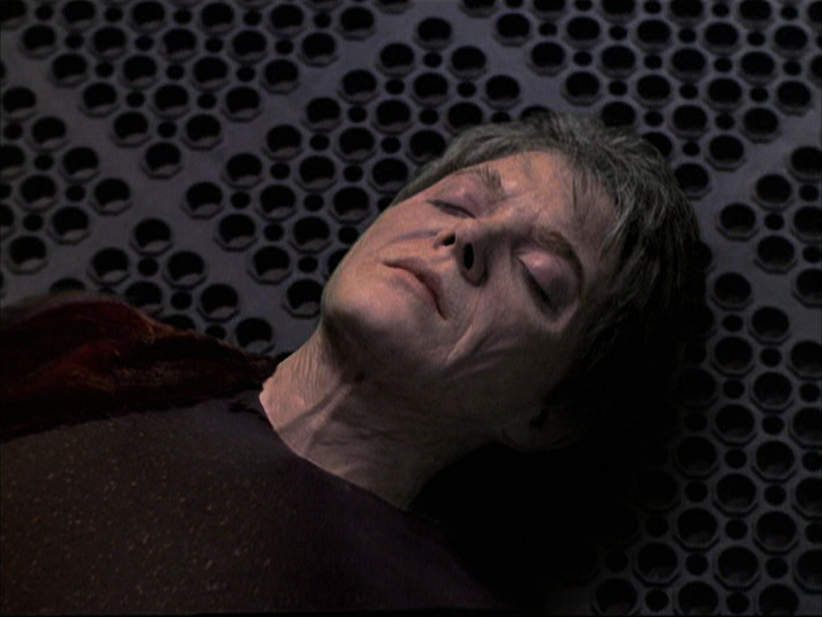 extant_StarTrek_VOY_6x23-Fury_02887.jpg
