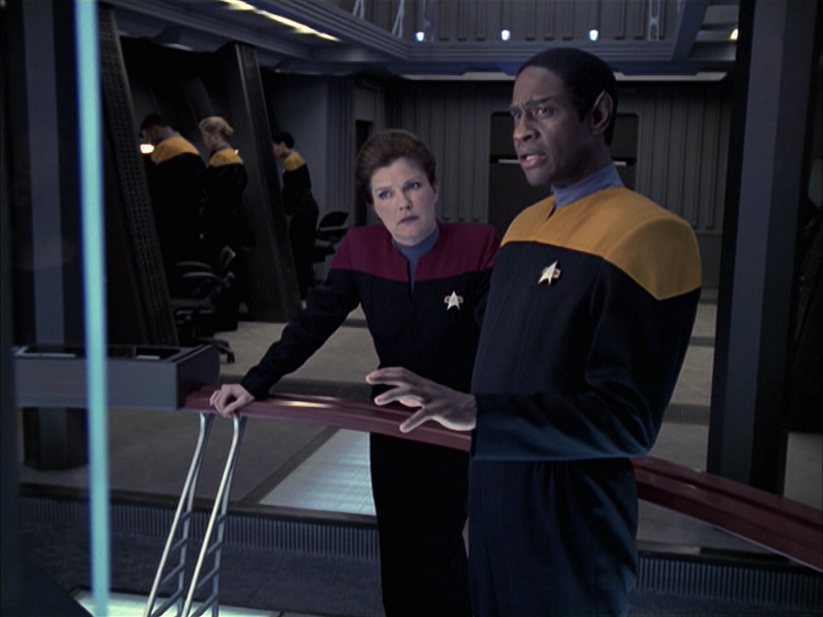 extant_StarTrek_VOY_6x23-Fury_02962.jpg