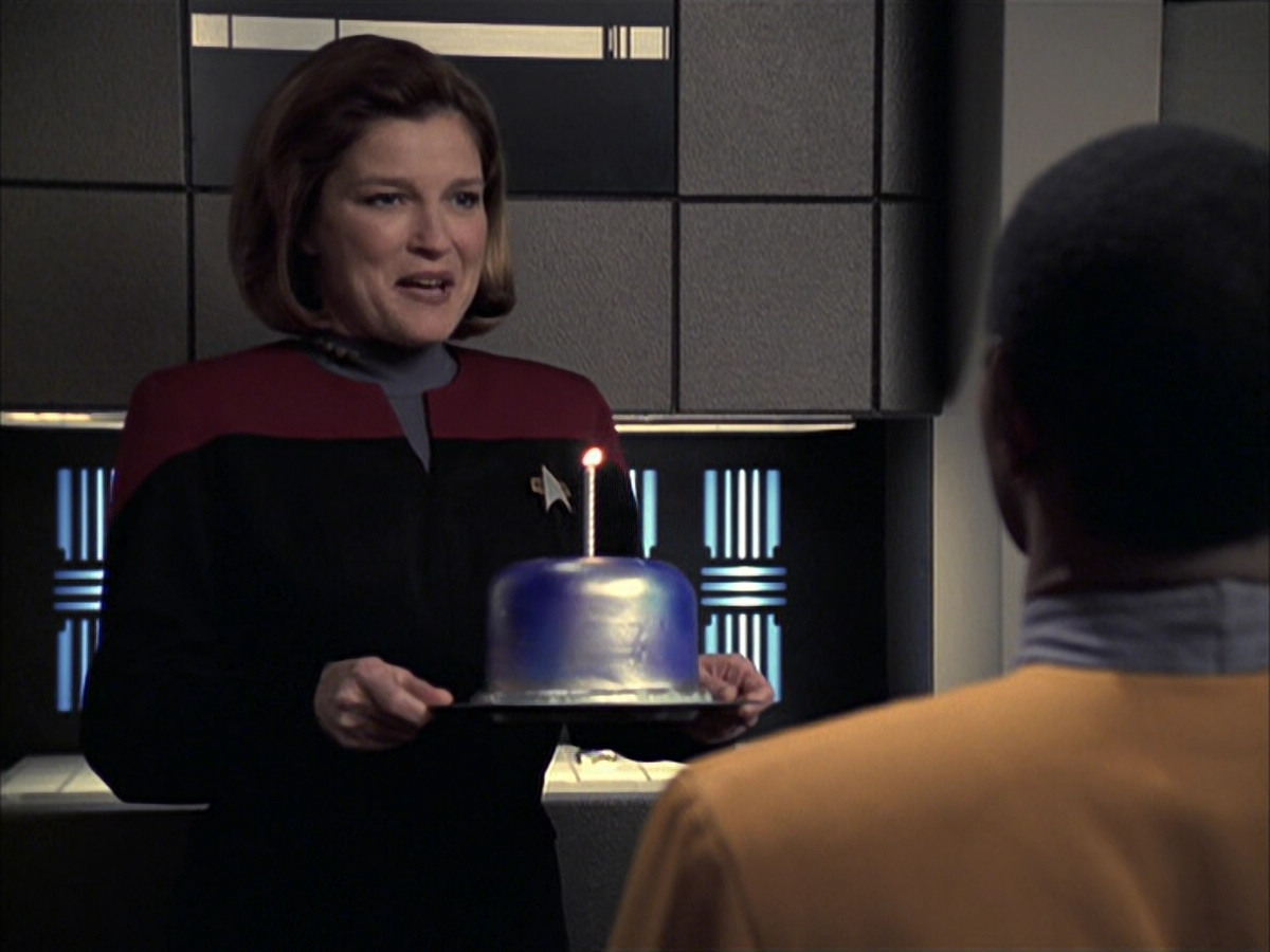 extant_StarTrek_VOY_6x23-Fury_03090.jpg