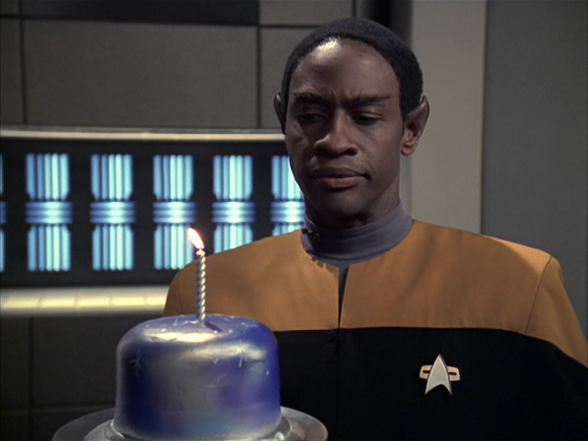 extant_StarTrek_VOY_6x23-Fury_03128.jpg