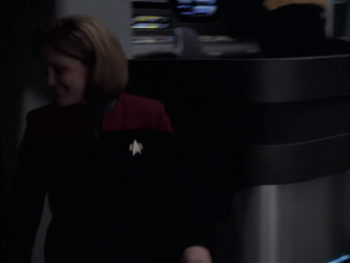 extant_StarTrek_VOY_6x23-Fury_03146.jpg
