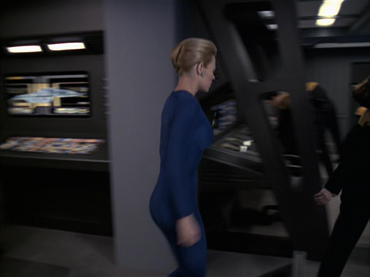 extant_StarTrek_VOY_6x23-Fury_03200.jpg