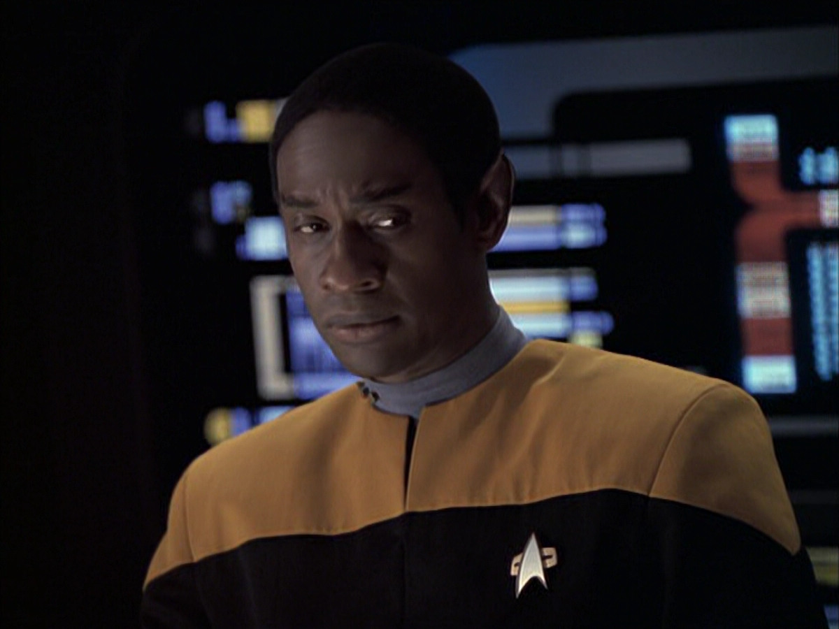 extant_StarTrek_VOY_6x23-Fury_03249.jpg