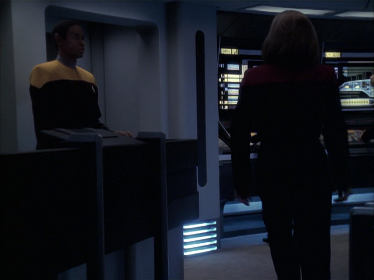 extant_StarTrek_VOY_6x23-Fury_03302.jpg