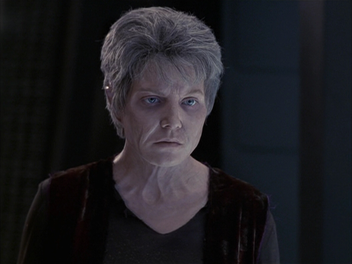extant_StarTrek_VOY_6x23-Fury_03346.jpg