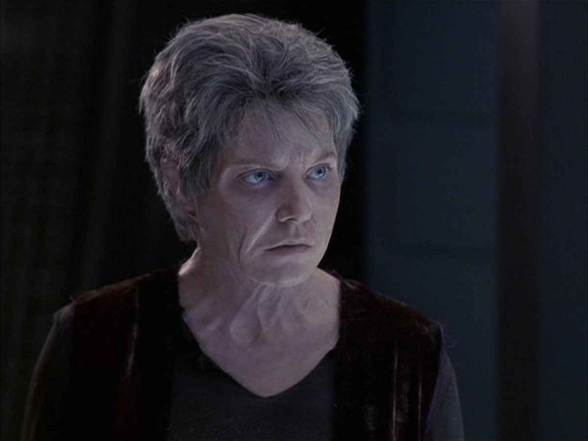 extant_StarTrek_VOY_6x23-Fury_03348.jpg