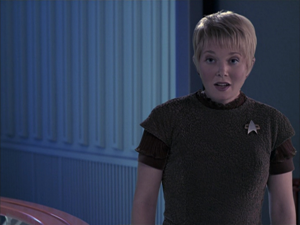 extant_StarTrek_VOY_6x23-Fury_03359.jpg