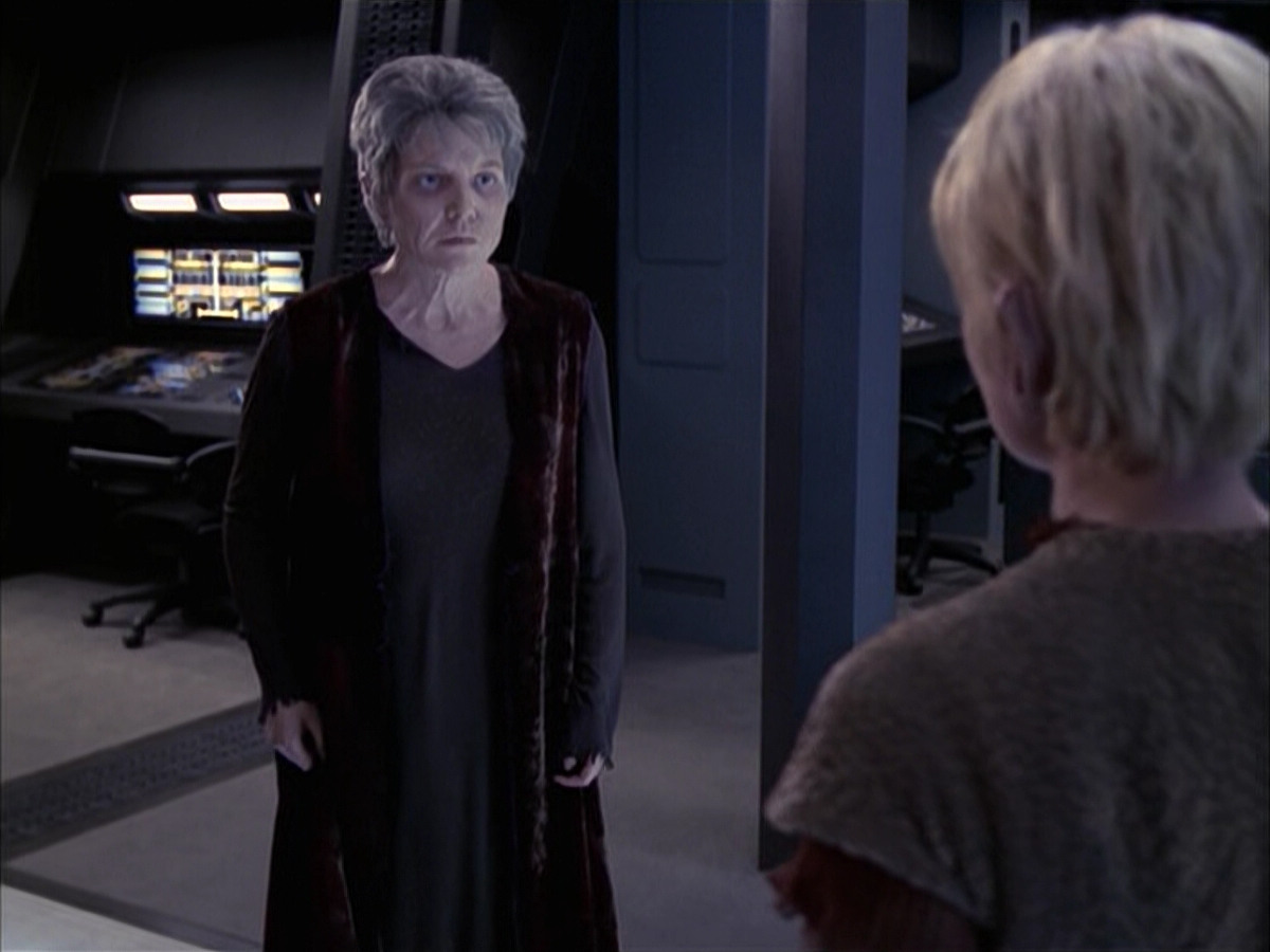 extant_StarTrek_VOY_6x23-Fury_03370.jpg