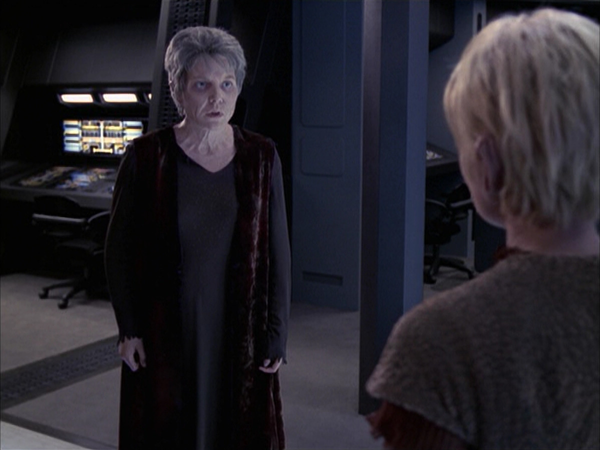extant_StarTrek_VOY_6x23-Fury_03371.jpg