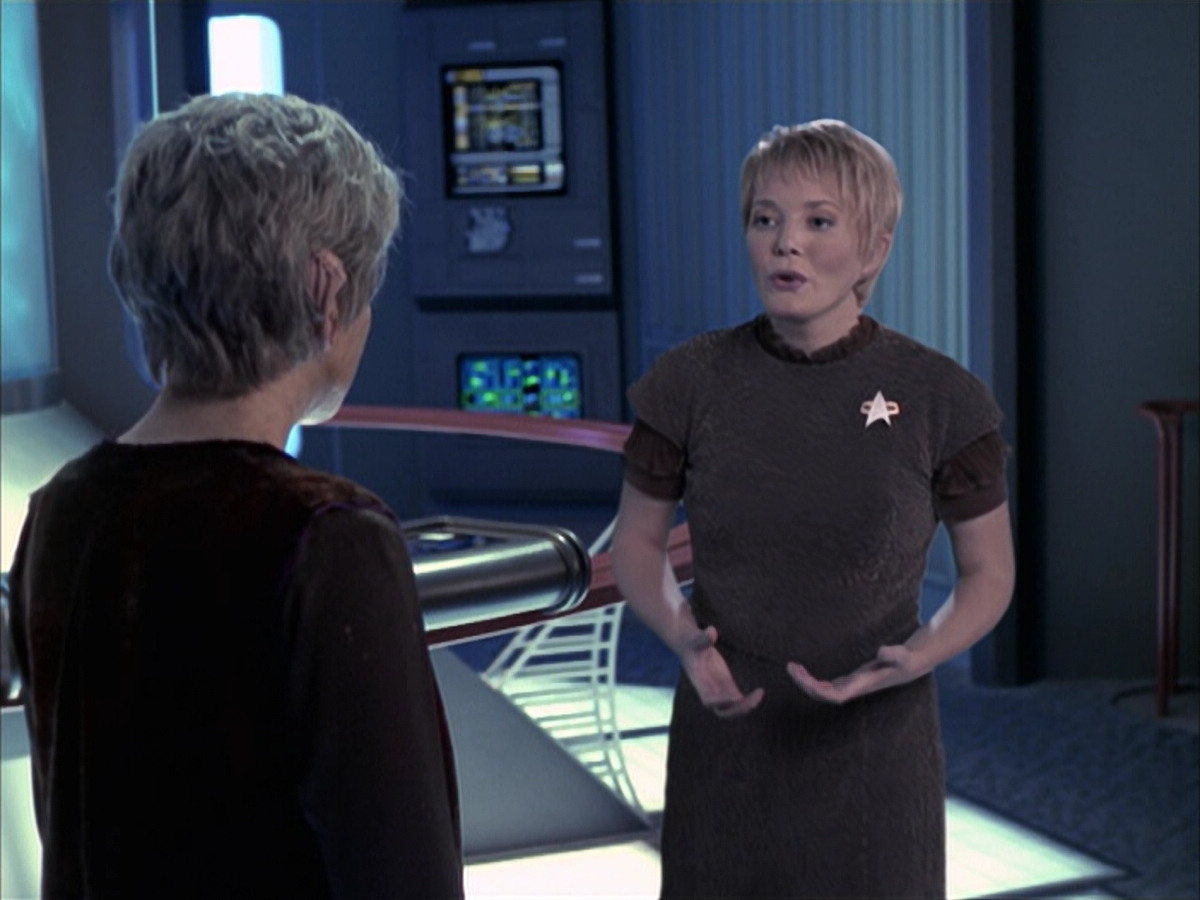 extant_StarTrek_VOY_6x23-Fury_03373.jpg