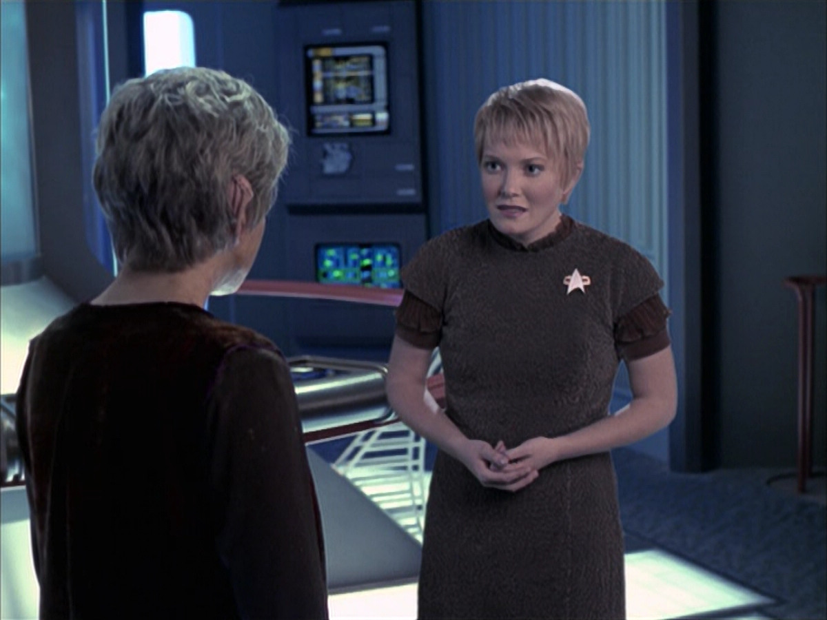 extant_StarTrek_VOY_6x23-Fury_03378.jpg