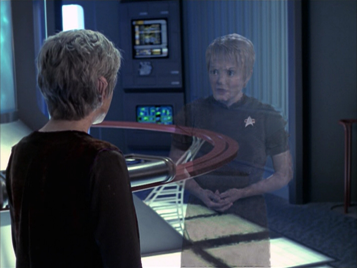 extant_StarTrek_VOY_6x23-Fury_03379.jpg