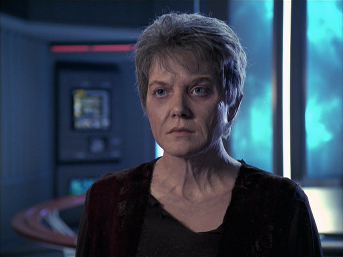 extant_StarTrek_VOY_6x23-Fury_03392.jpg