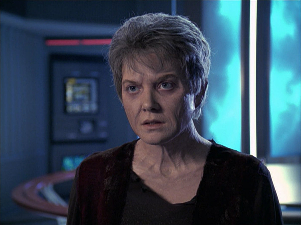 extant_StarTrek_VOY_6x23-Fury_03411.jpg