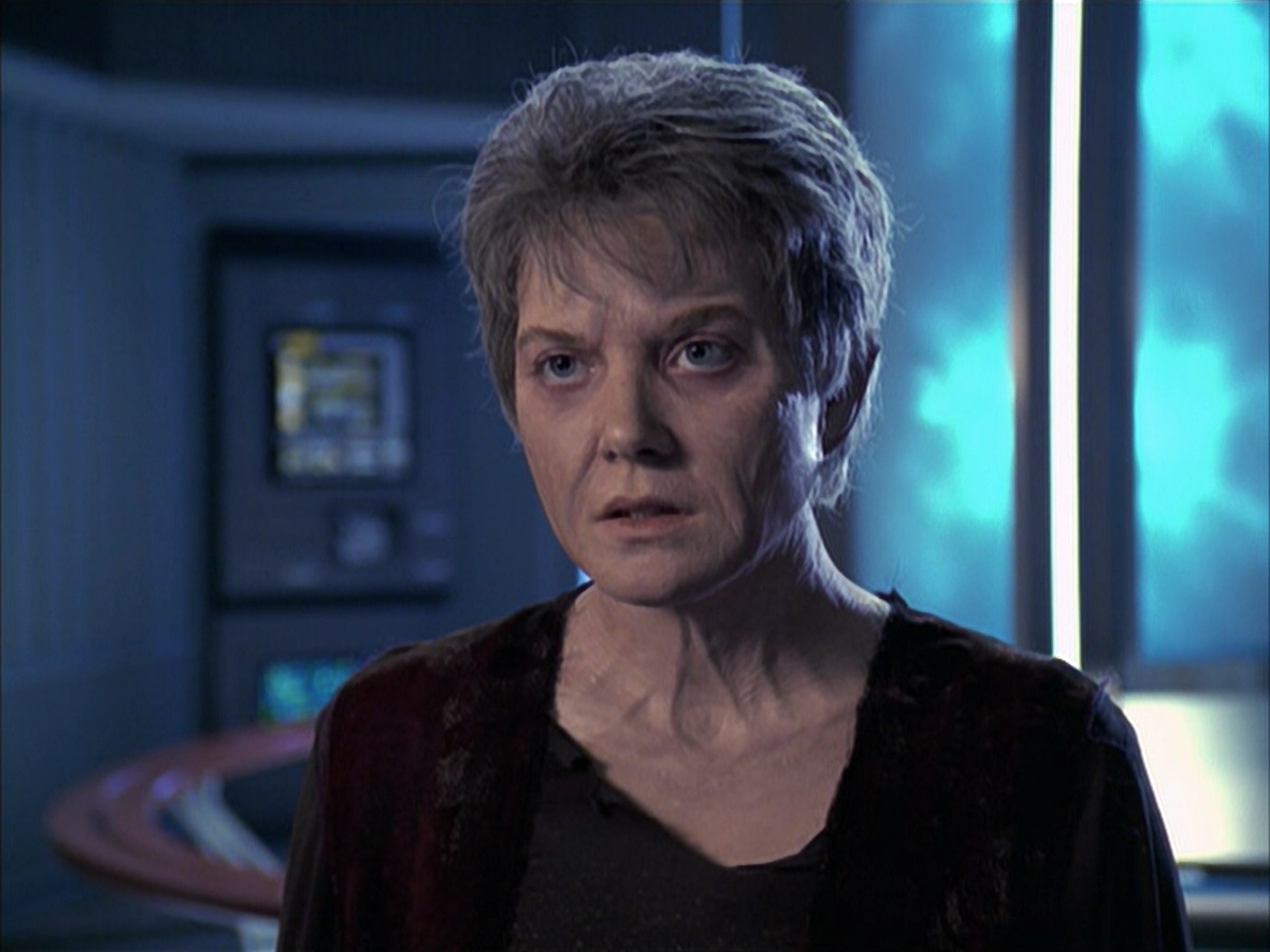 extant_StarTrek_VOY_6x23-Fury_03413.jpg