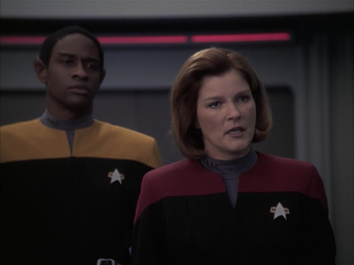 extant_StarTrek_VOY_6x23-Fury_03417.jpg