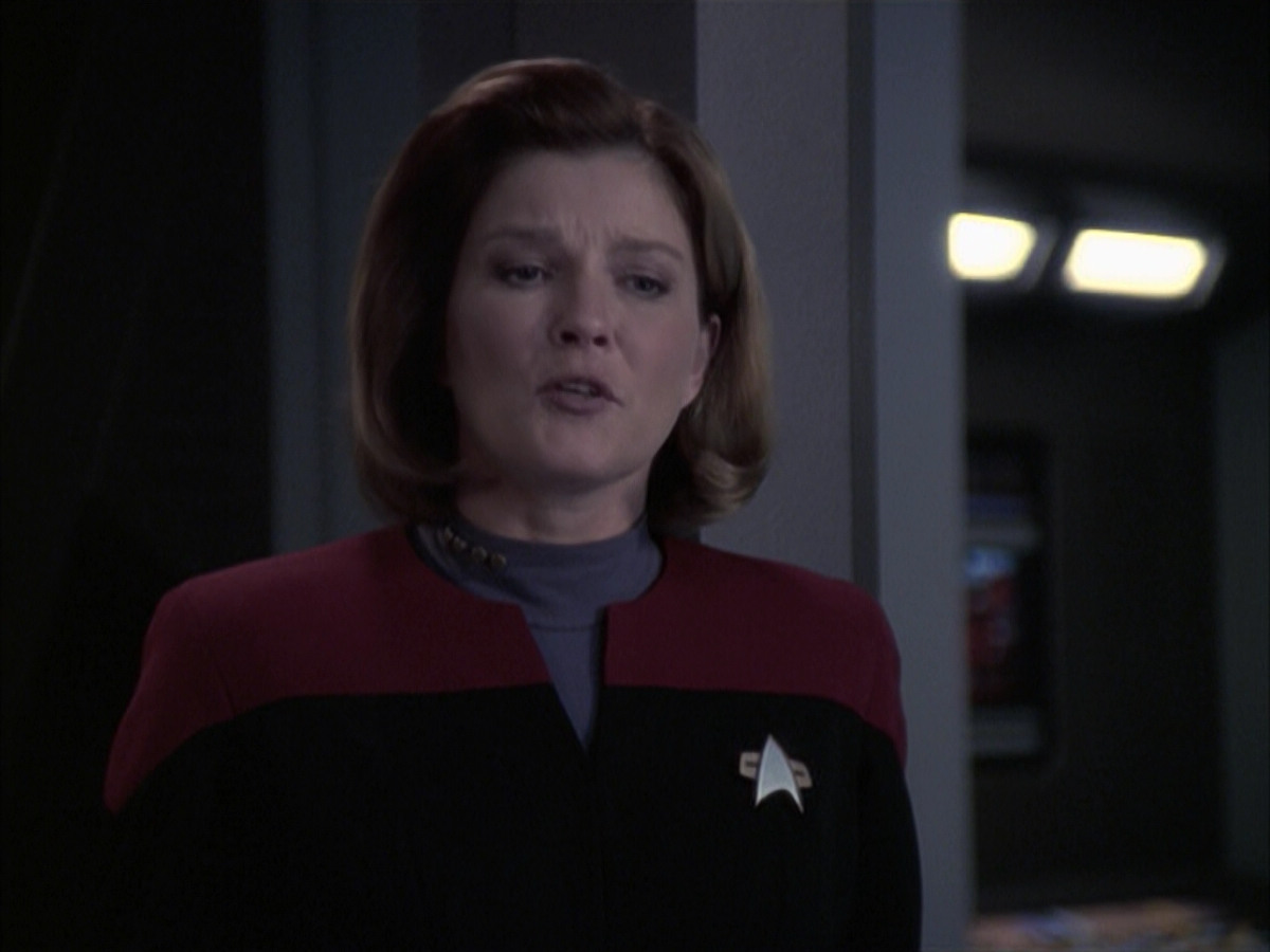 extant_StarTrek_VOY_6x23-Fury_03445.jpg