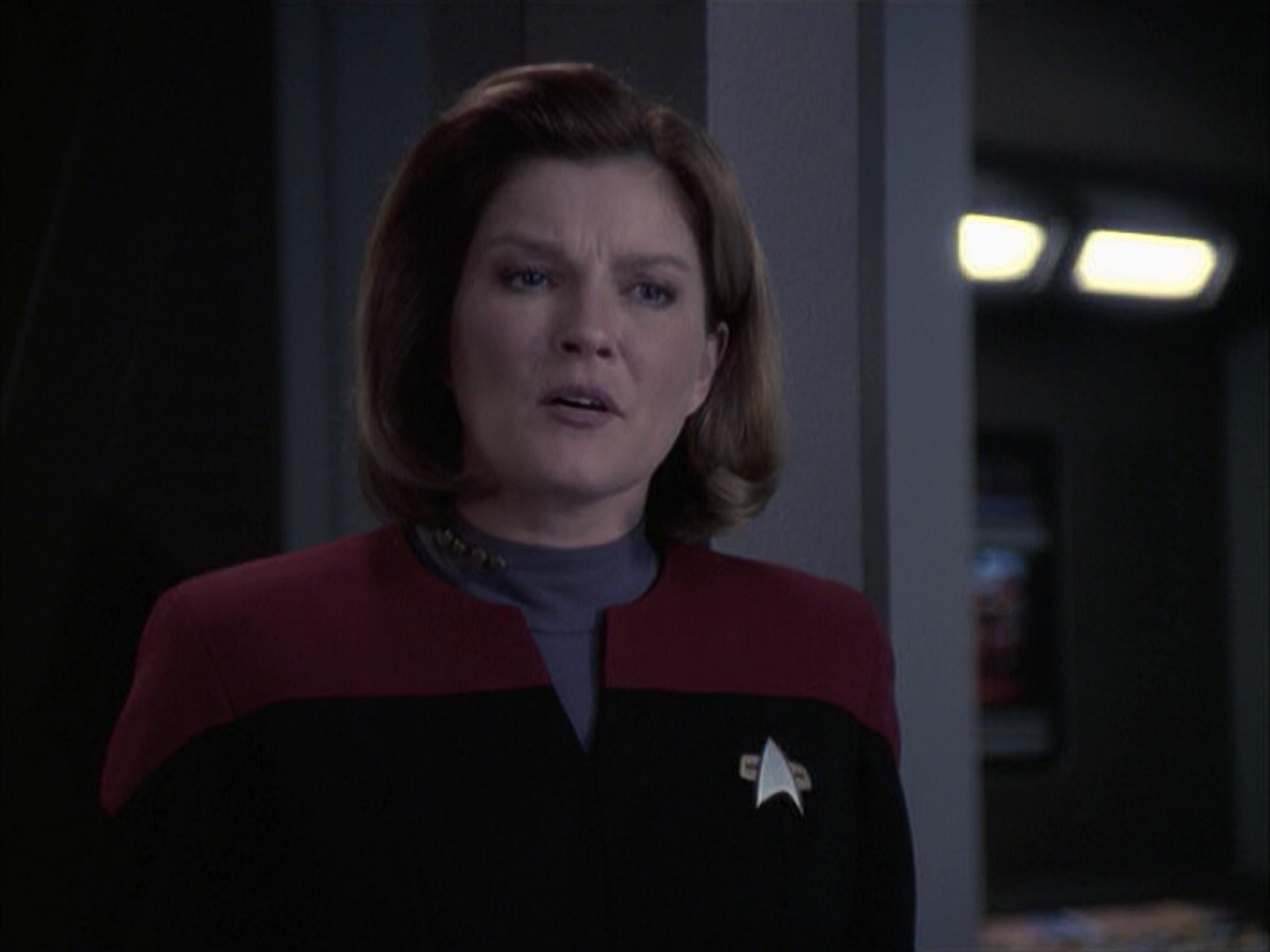 extant_StarTrek_VOY_6x23-Fury_03450.jpg
