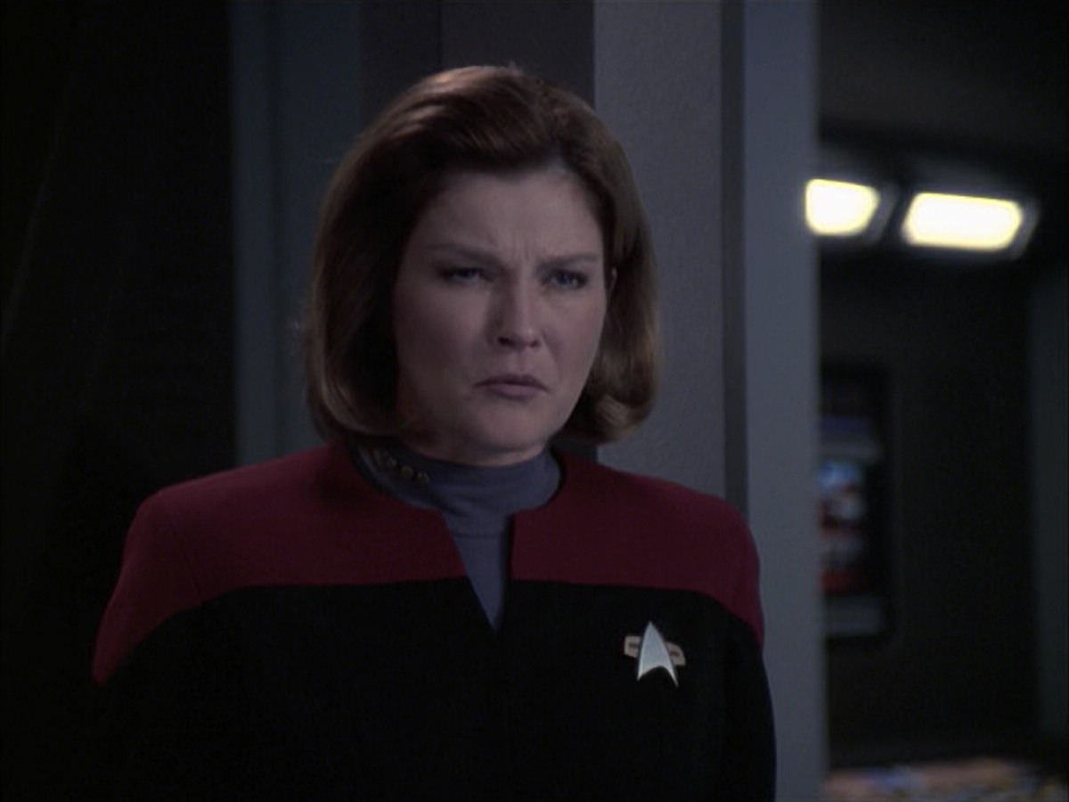 extant_StarTrek_VOY_6x23-Fury_03452.jpg