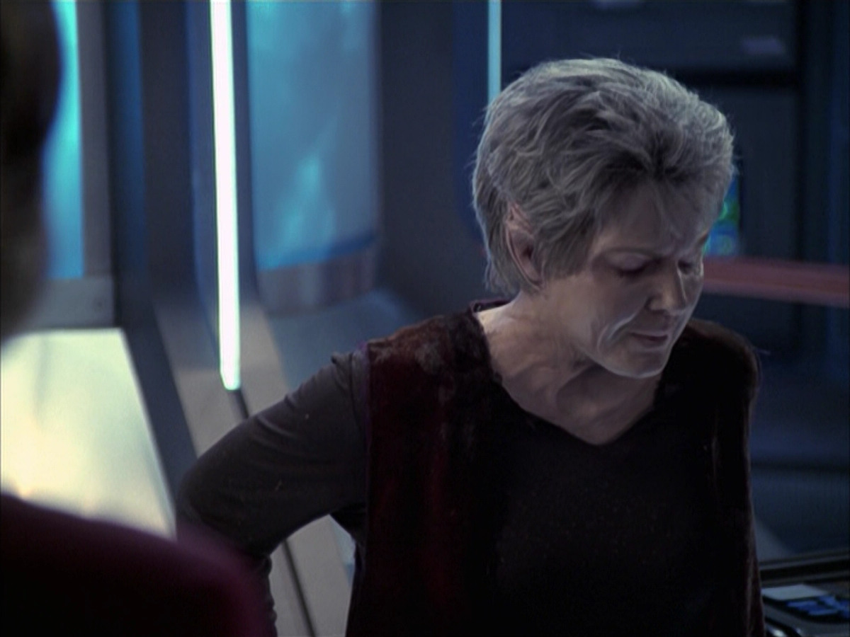 extant_StarTrek_VOY_6x23-Fury_03456.jpg