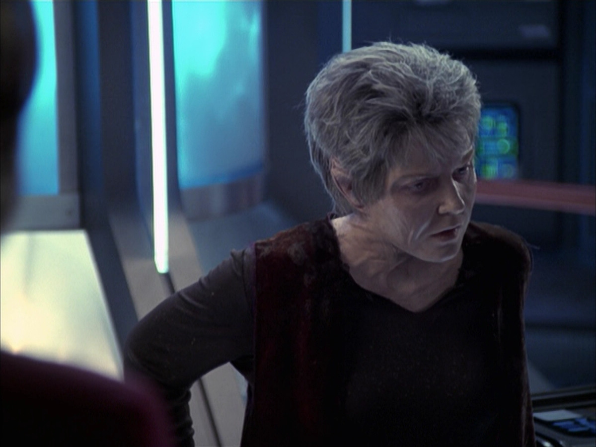 extant_StarTrek_VOY_6x23-Fury_03462.jpg
