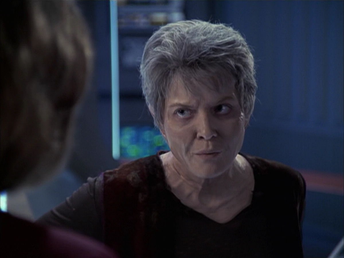extant_StarTrek_VOY_6x23-Fury_03472.jpg