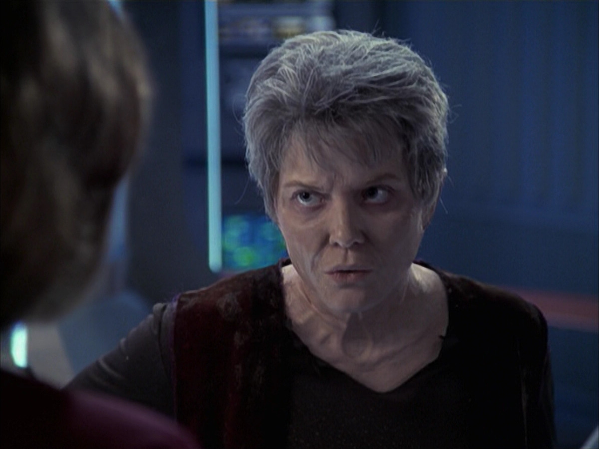 extant_StarTrek_VOY_6x23-Fury_03473.jpg