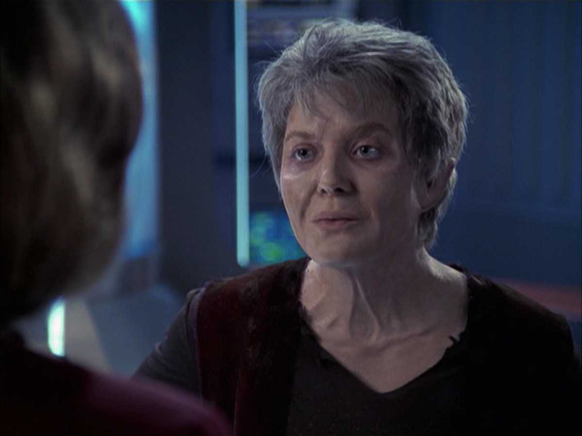 extant_StarTrek_VOY_6x23-Fury_03486.jpg