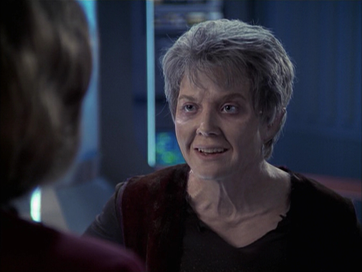 extant_StarTrek_VOY_6x23-Fury_03487.jpg
