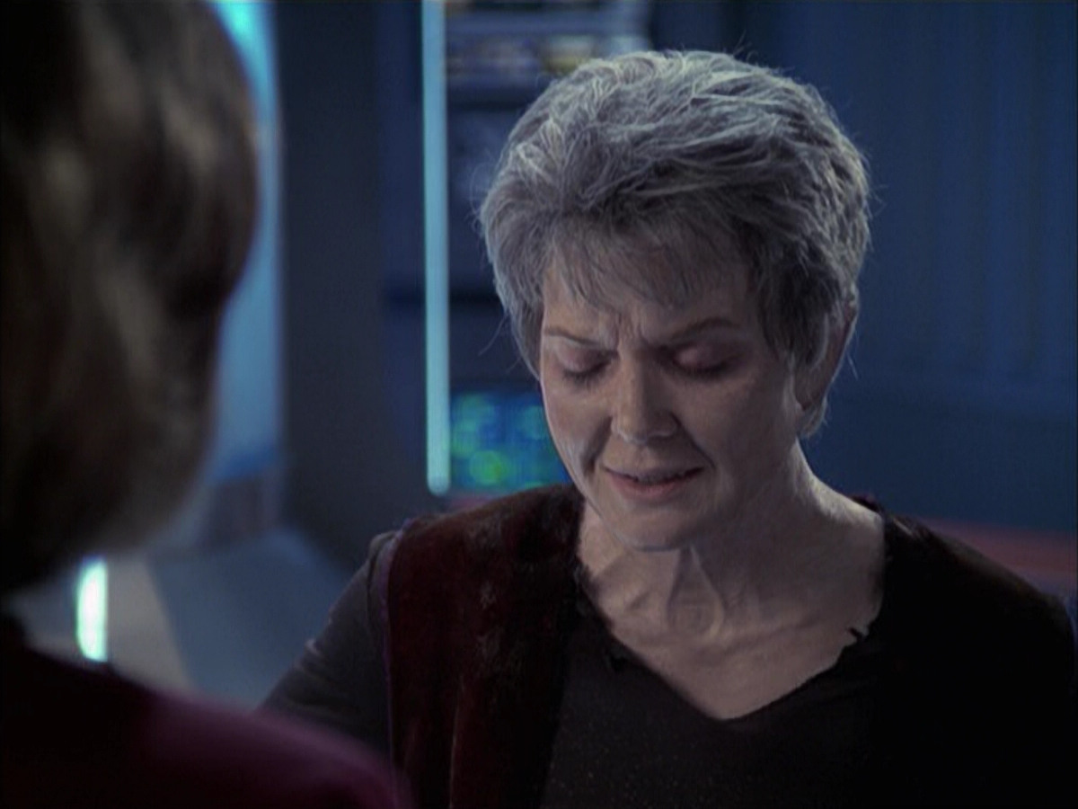 extant_StarTrek_VOY_6x23-Fury_03498.jpg