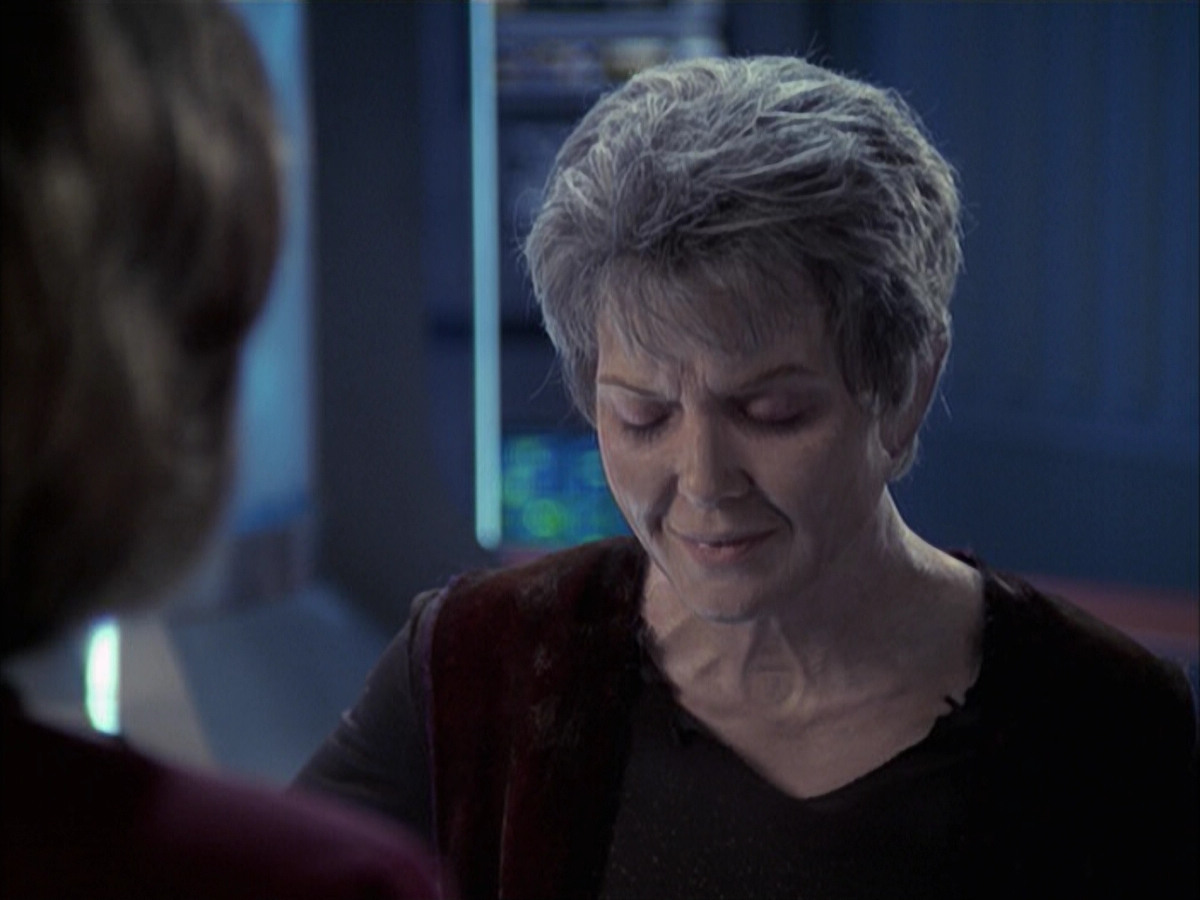 extant_StarTrek_VOY_6x23-Fury_03500.jpg