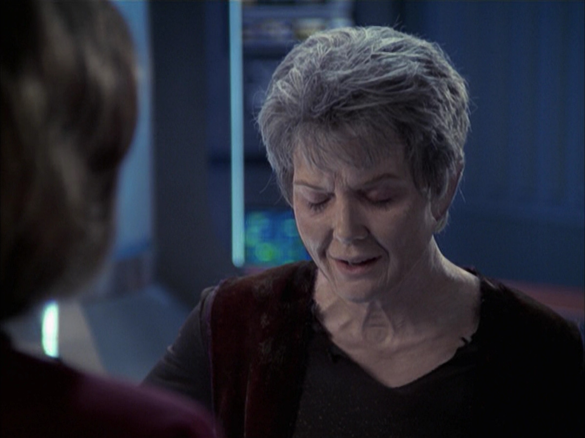 extant_StarTrek_VOY_6x23-Fury_03501.jpg