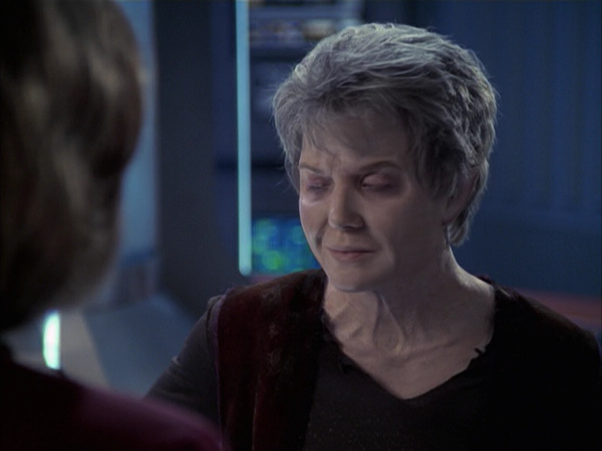 extant_StarTrek_VOY_6x23-Fury_03503.jpg