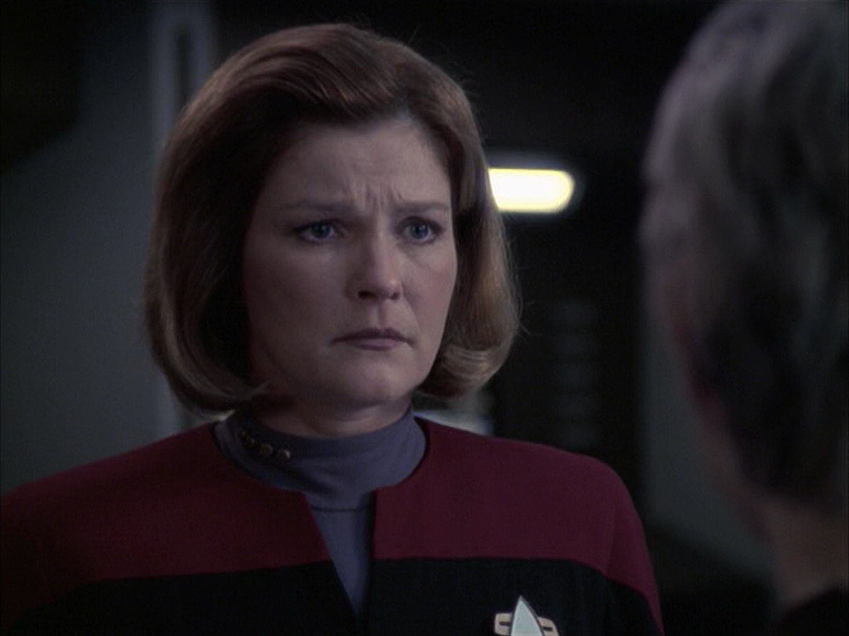 extant_StarTrek_VOY_6x23-Fury_03506.jpg