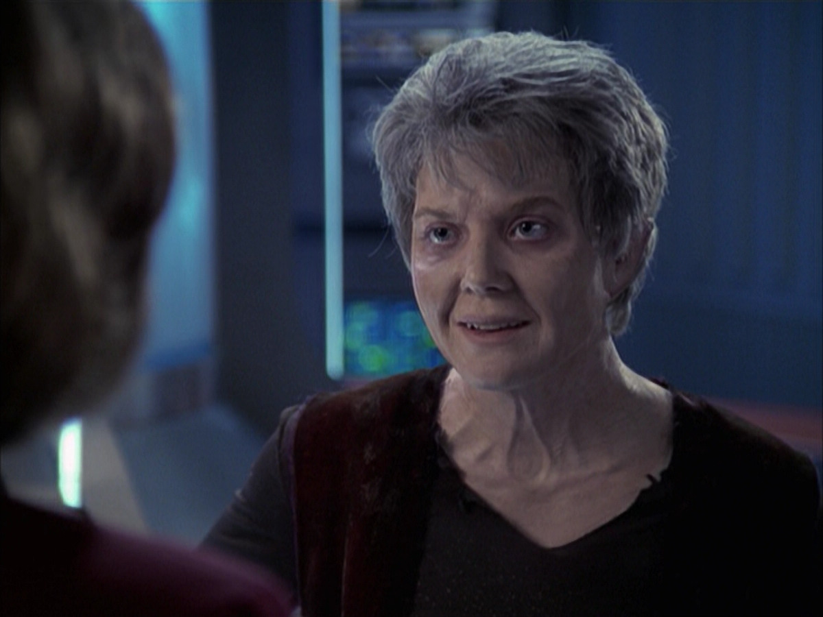 extant_StarTrek_VOY_6x23-Fury_03509.jpg