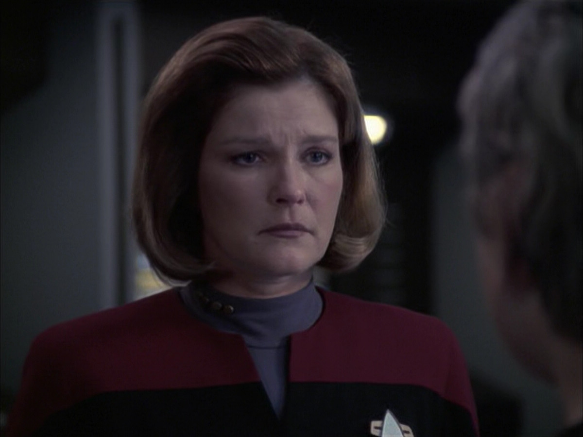 extant_StarTrek_VOY_6x23-Fury_03516.jpg