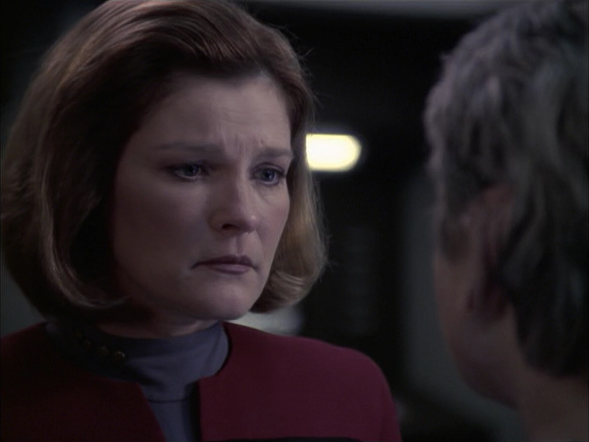 extant_StarTrek_VOY_6x23-Fury_03520.jpg