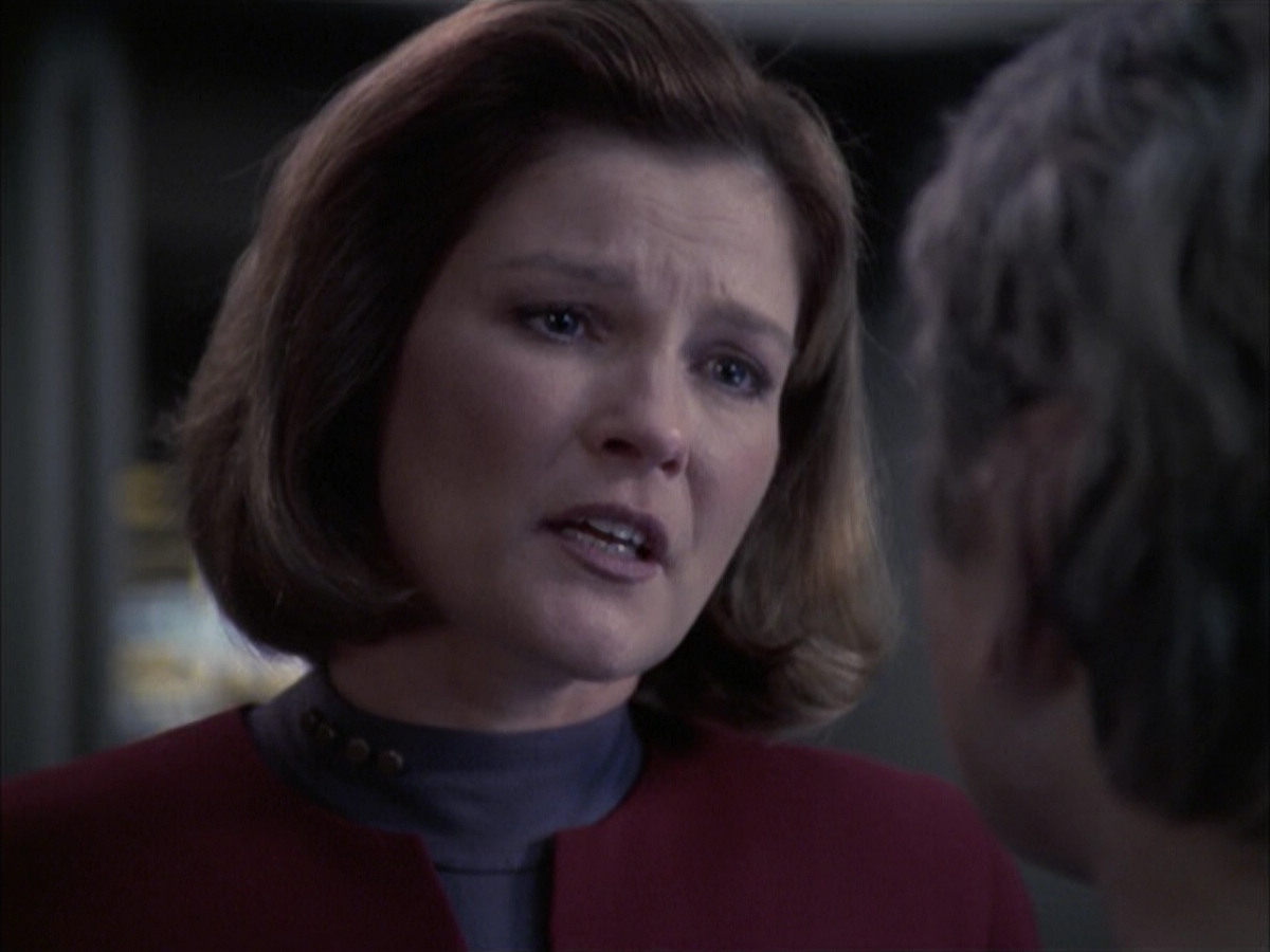extant_StarTrek_VOY_6x23-Fury_03524.jpg