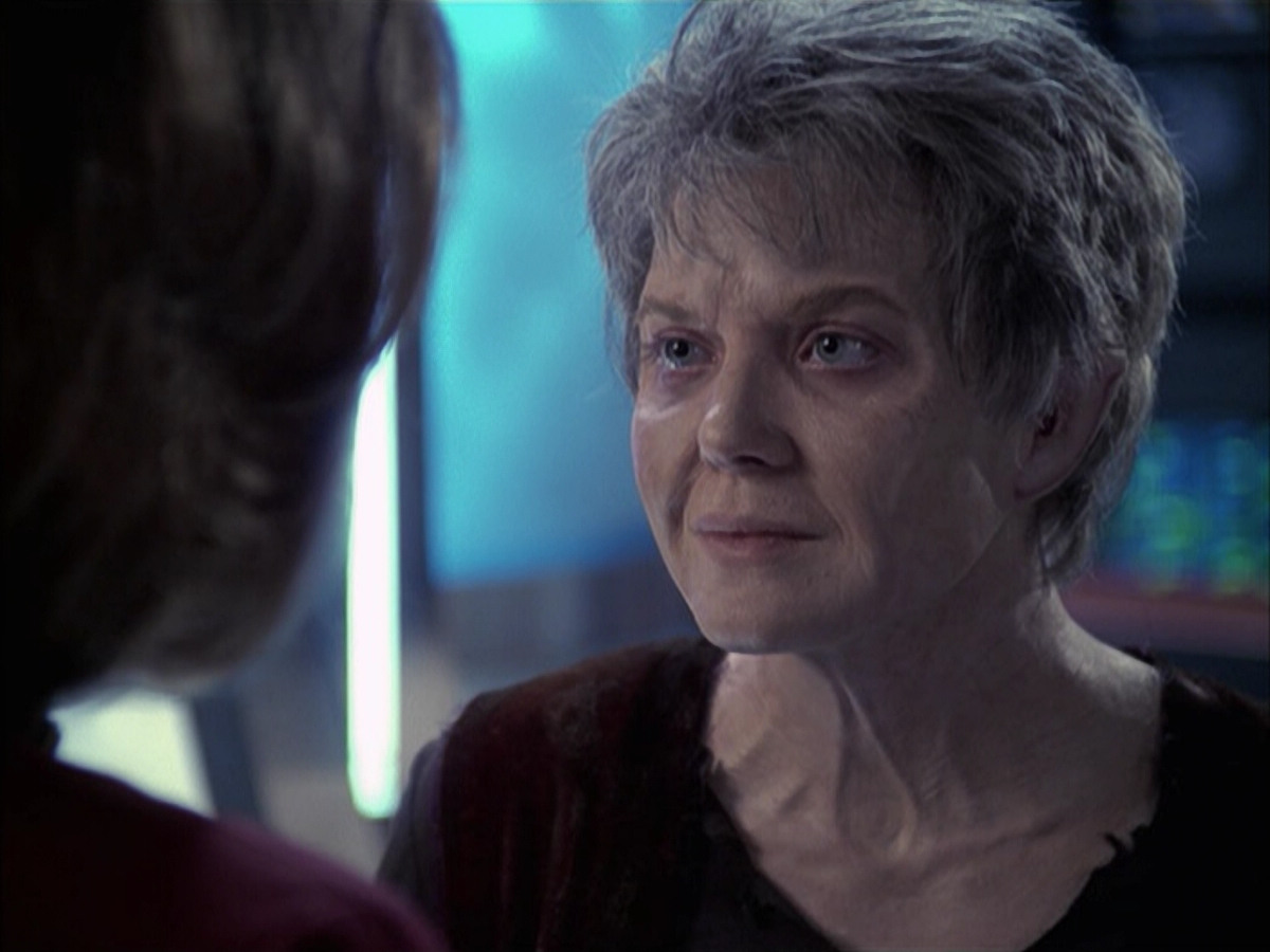 extant_StarTrek_VOY_6x23-Fury_03529.jpg