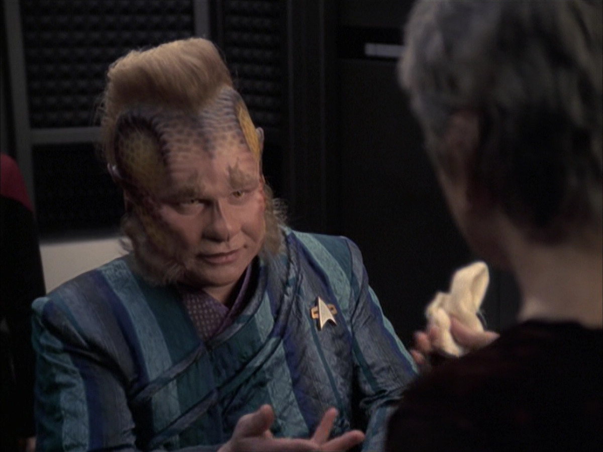 extant_StarTrek_VOY_6x23-Fury_03542.jpg