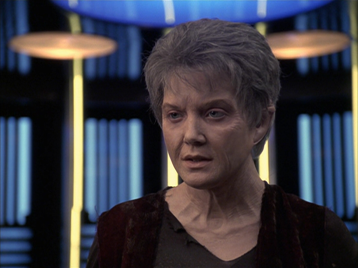 extant_StarTrek_VOY_6x23-Fury_03553.jpg