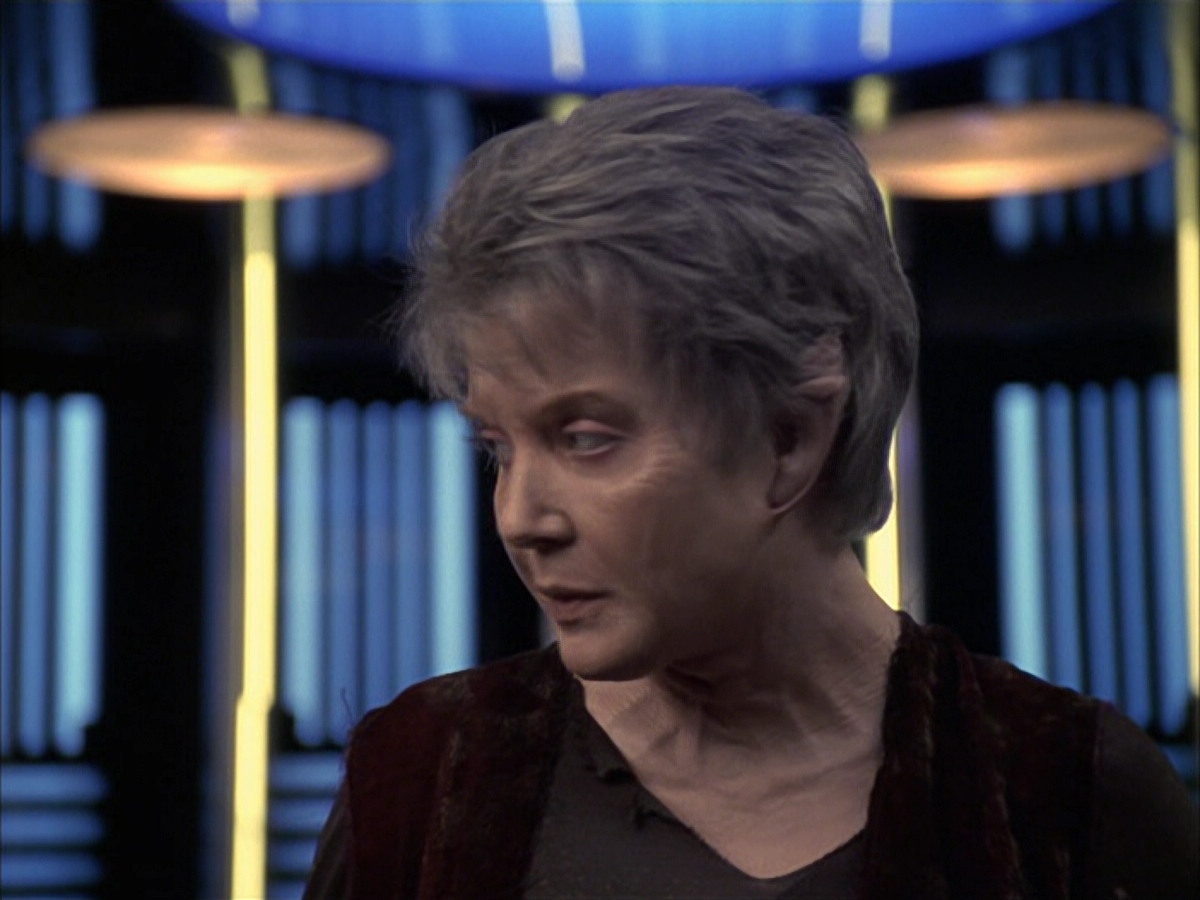 extant_StarTrek_VOY_6x23-Fury_03559.jpg