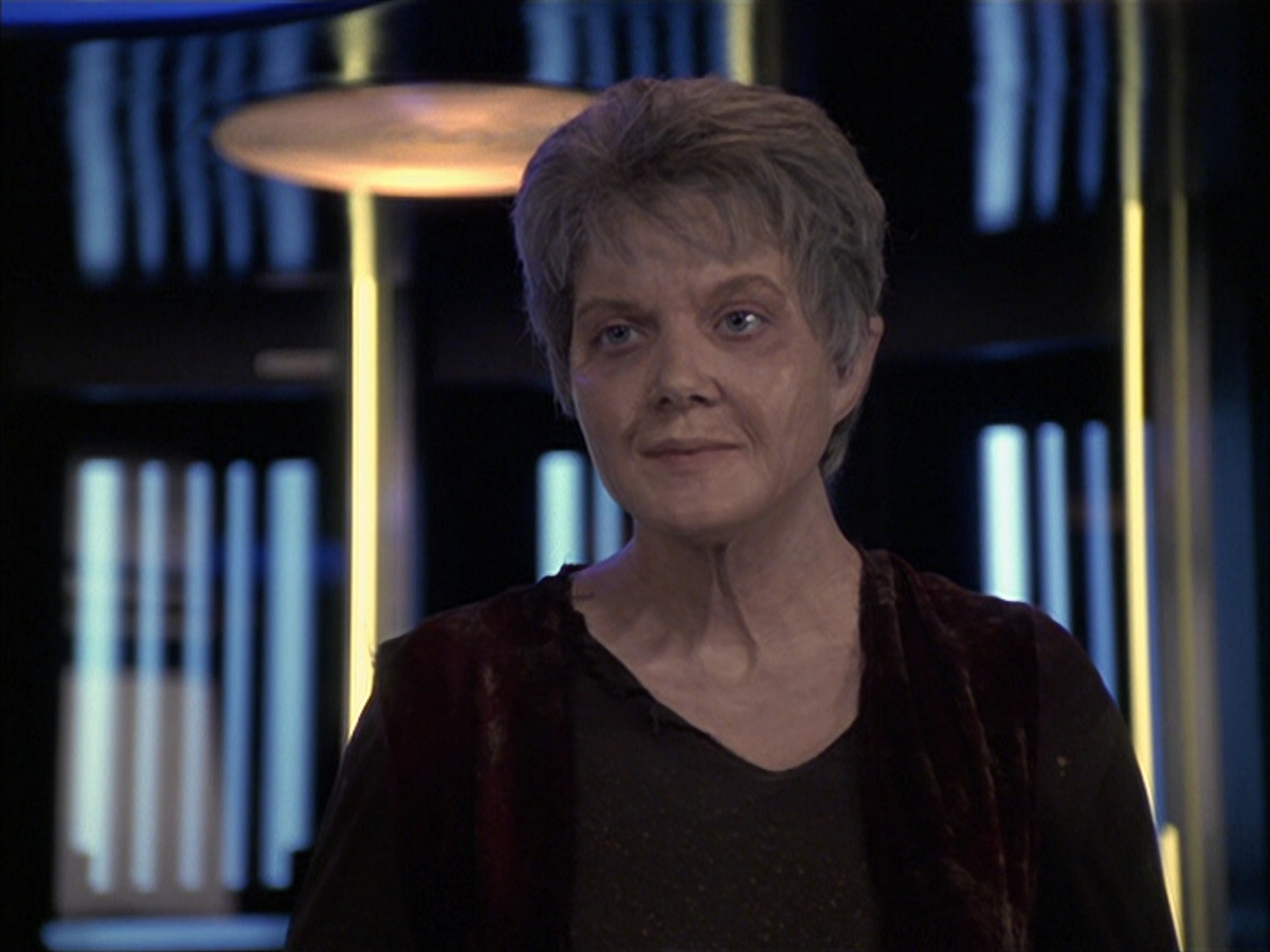 extant_StarTrek_VOY_6x23-Fury_03582.jpg