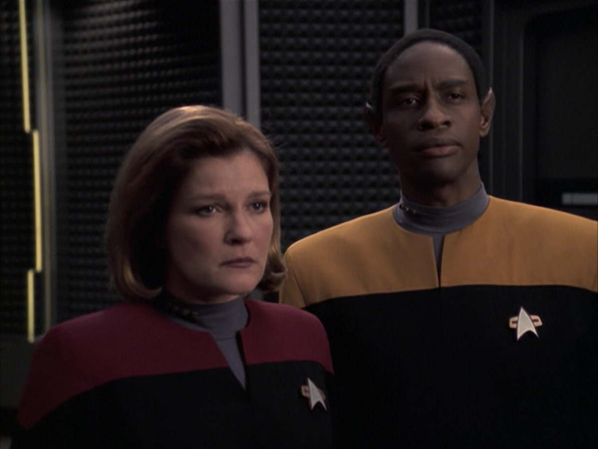 extant_StarTrek_VOY_6x23-Fury_03609.jpg