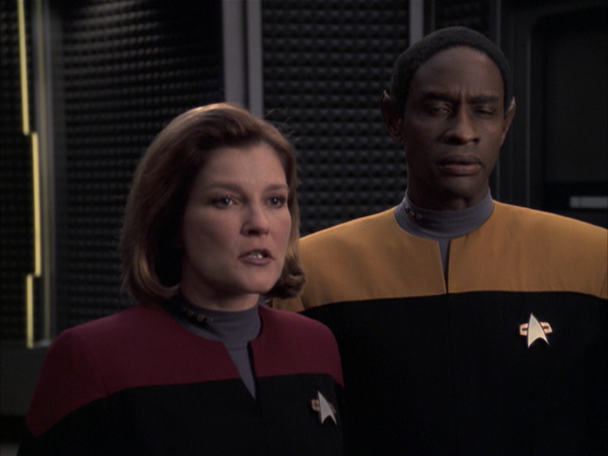 extant_StarTrek_VOY_6x23-Fury_03613.jpg