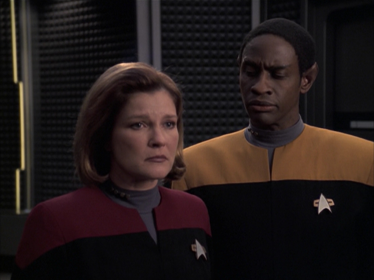 extant_StarTrek_VOY_6x23-Fury_03615.jpg